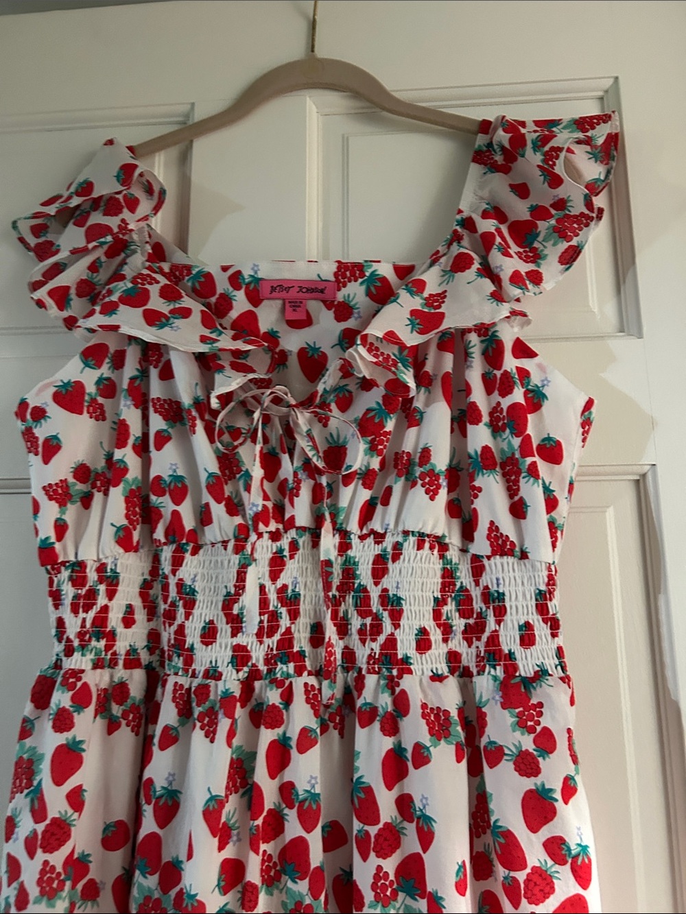 Betsey Johnson Sz XL White Dress with Red Strawberry Print - Picture 3 of 7